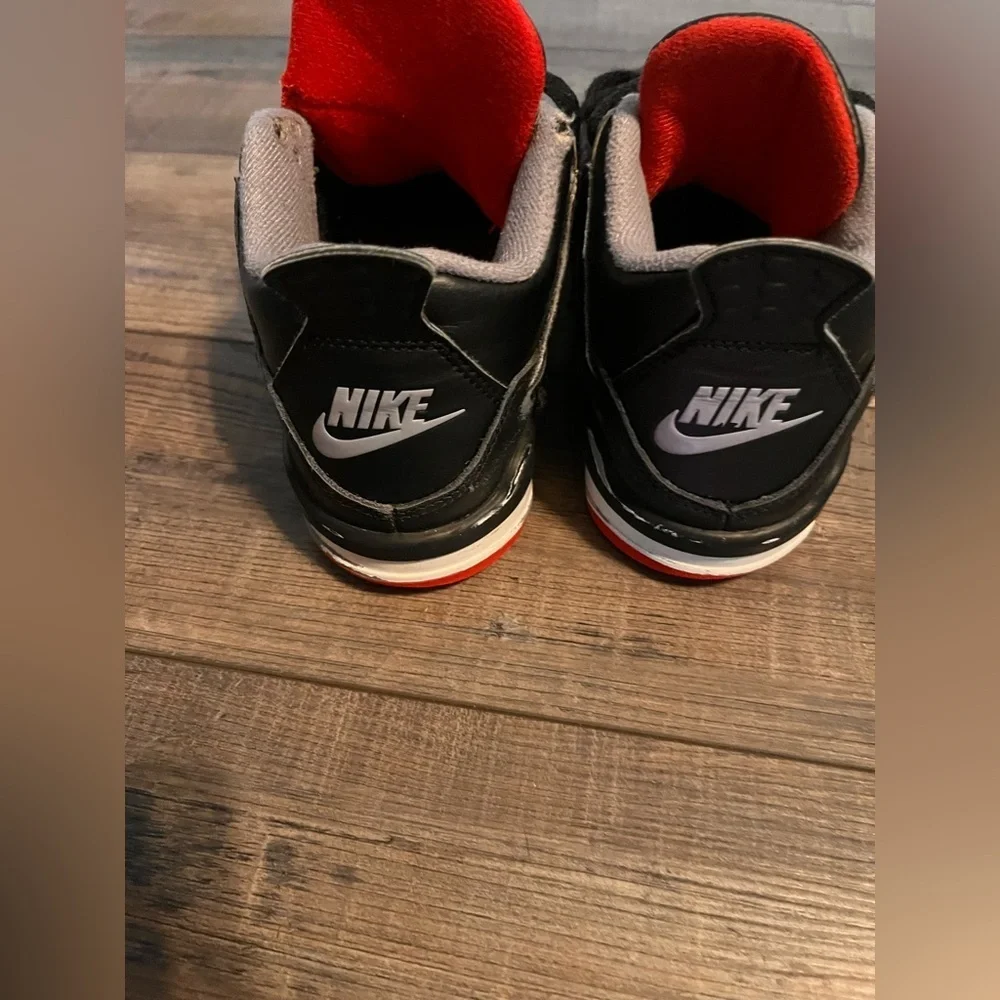 Jordan Kids' Sneakers in Black and Red